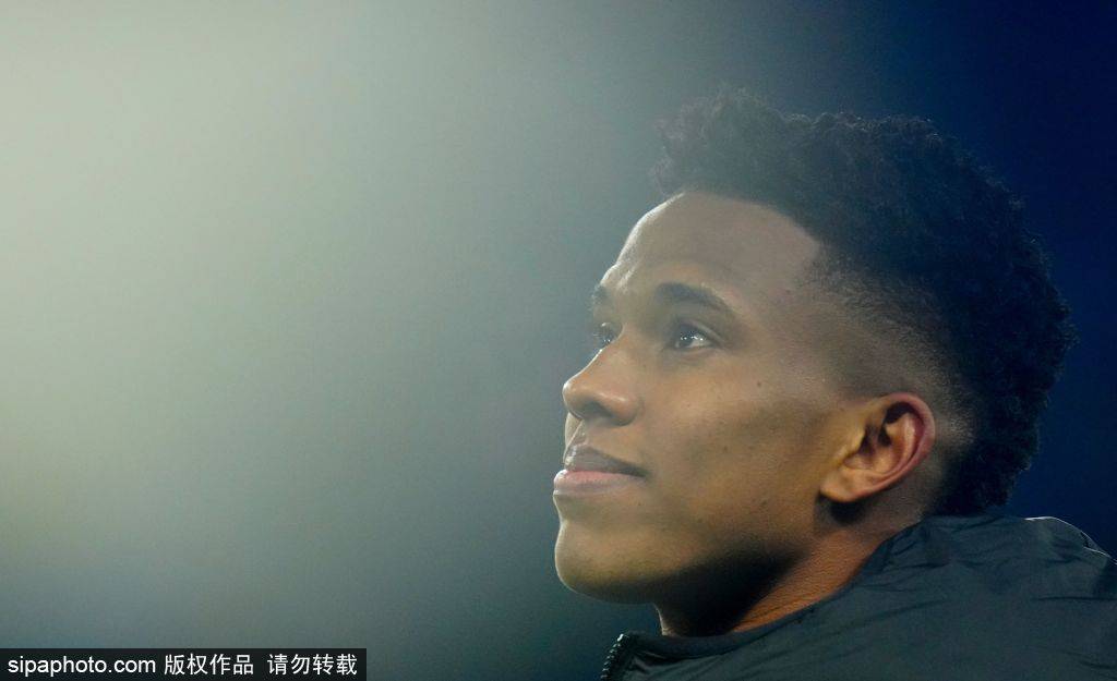 加纳乔：从青涩到自信，切尔西新星的成长之路与欧冠期待