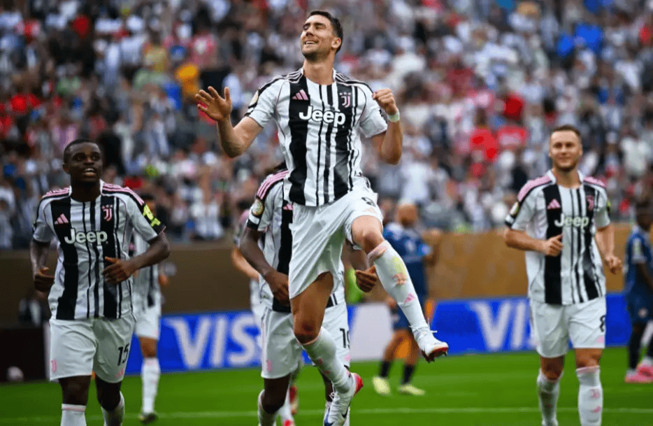 意甲：尤文图斯 vs 萨索洛，最新比分预测